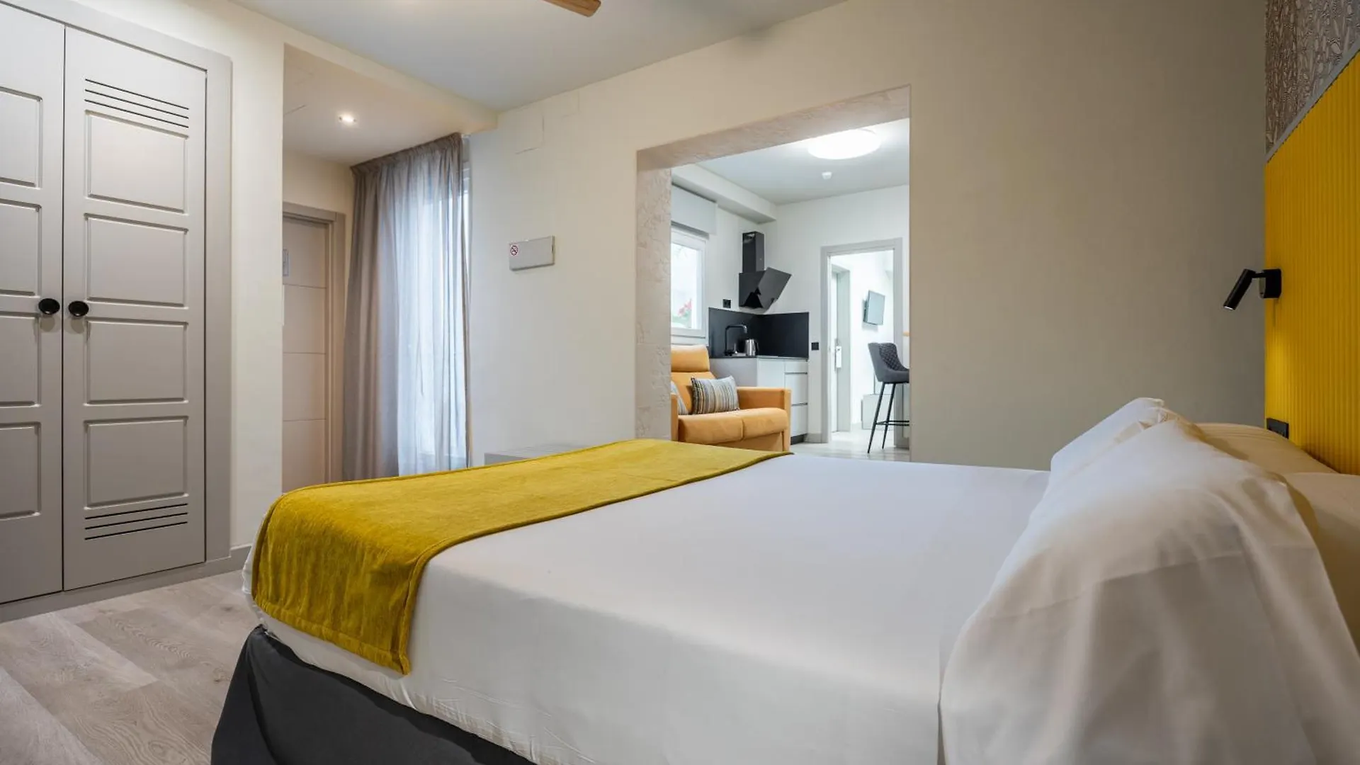 Atarazanas Malaga Boutique Hotel 3*,