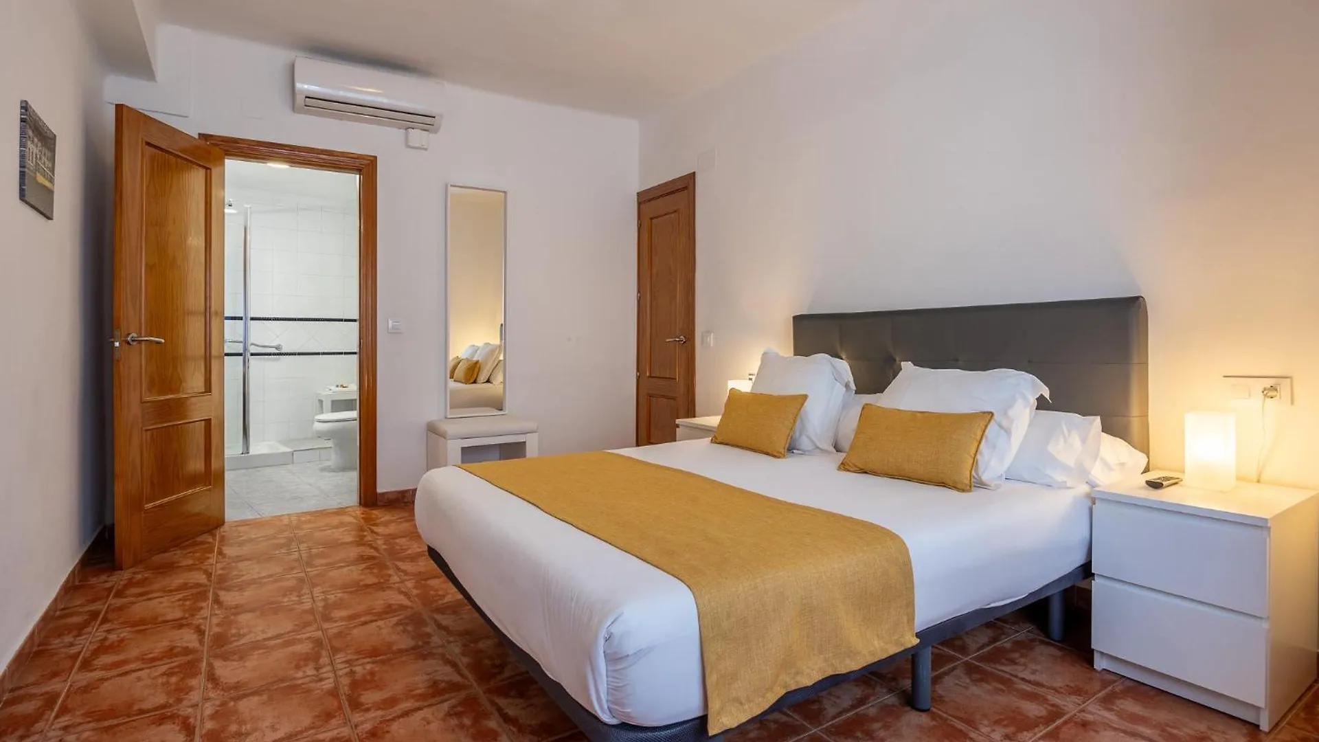 Atarazanas Malaga Boutique Hotel